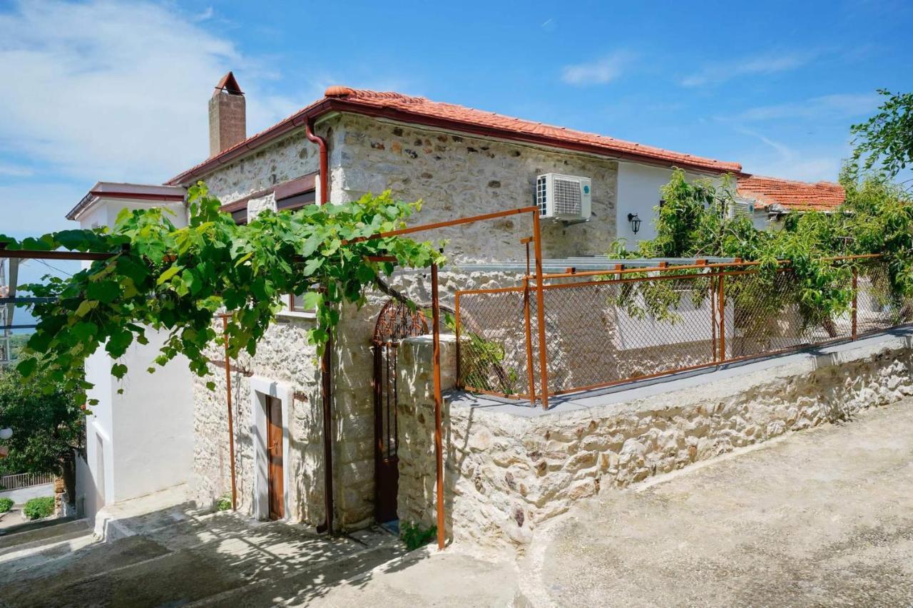 Apanemia Inn Kallirákhi 외부 사진